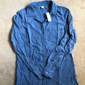 Chambray, button up, tunic length shirt.